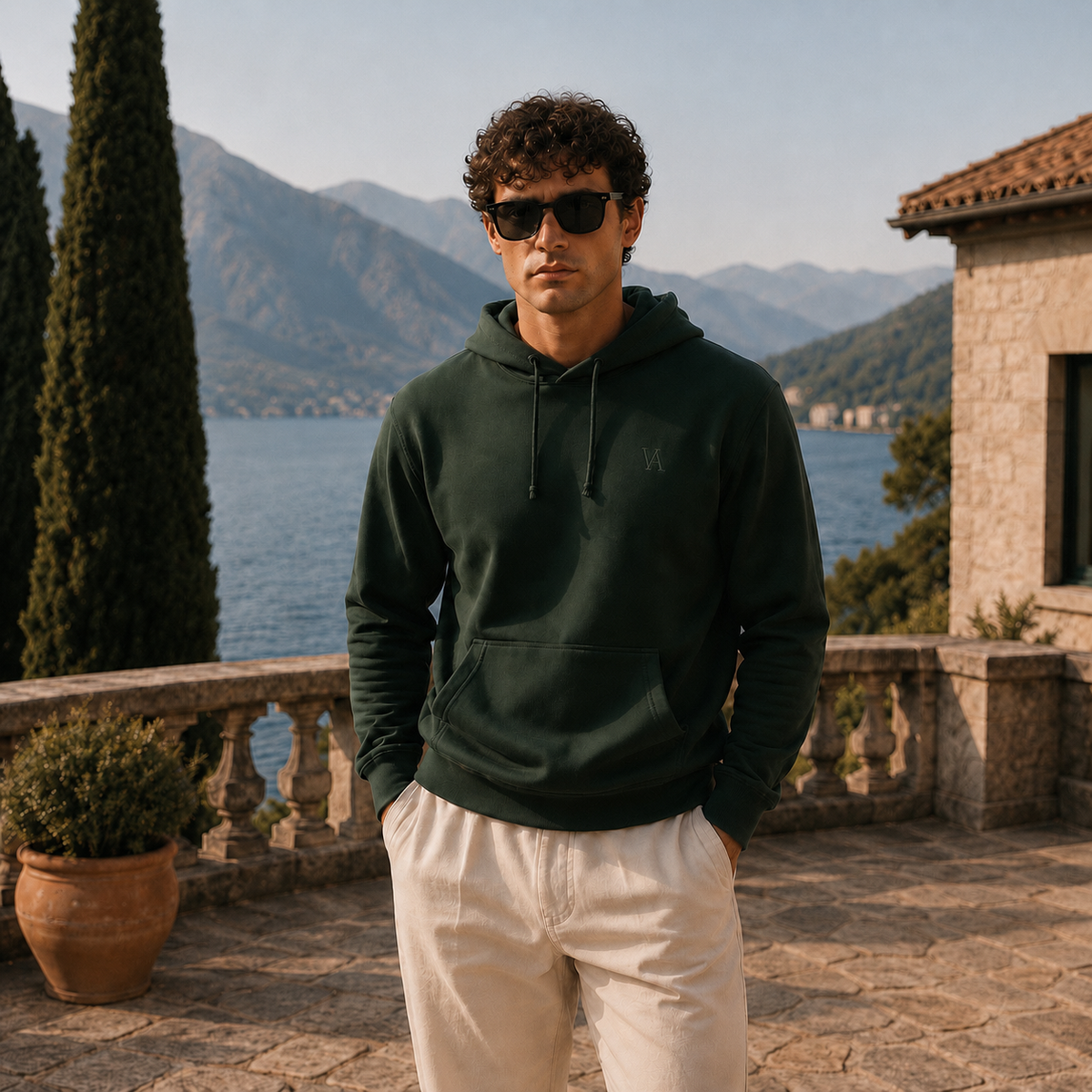 Verano Signature Hoodie – Mörkgrön