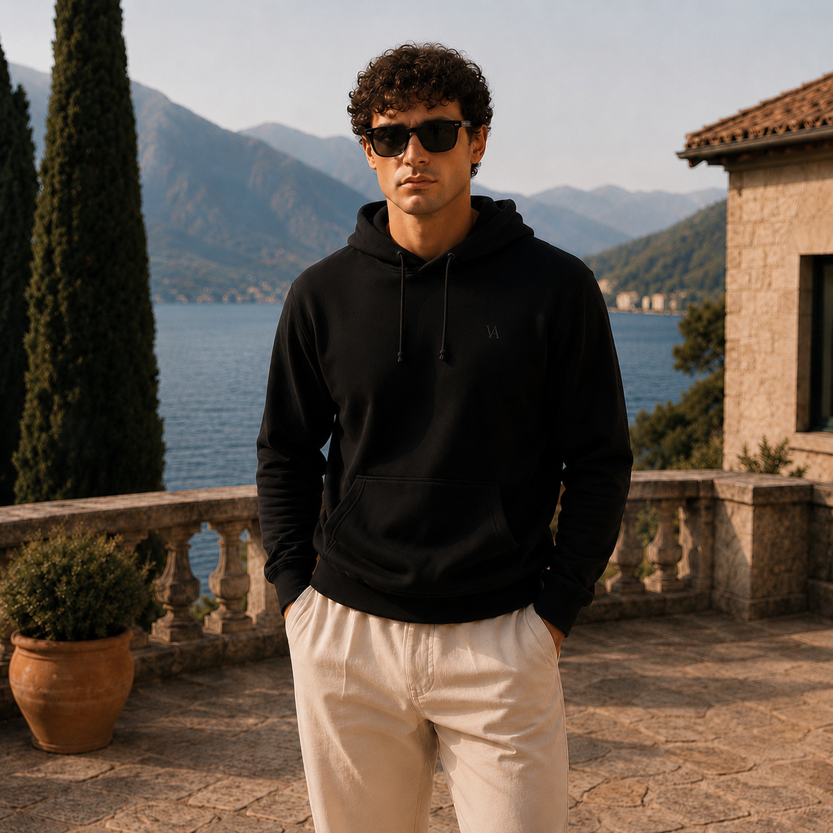 Verano Signature Hoodie – Svart